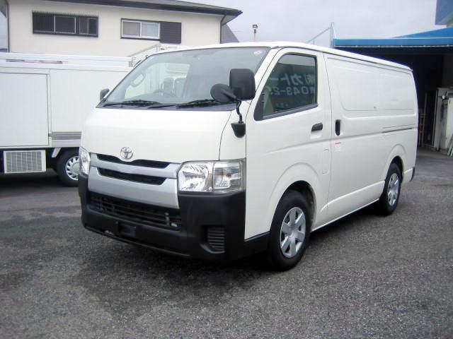 トヨタ ハイエース 冷凍車（低温）