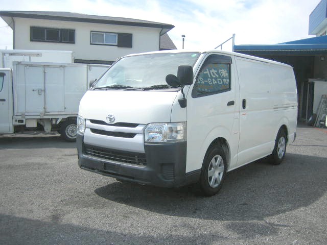 トヨタ ハイエース 冷凍車（中温） 1t～1.5t