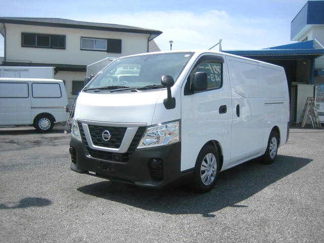 日産/NV350キャラバン 冷凍車（中温） 1t～1.5t
