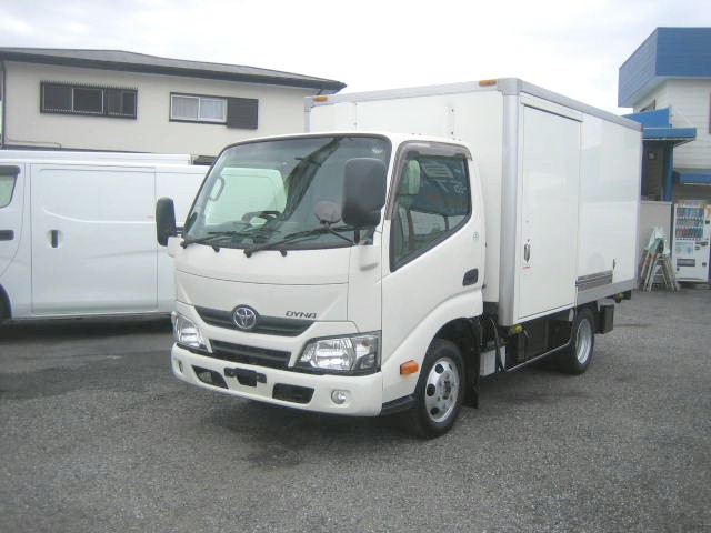 トヨタ ダイナ 冷凍車（中温）