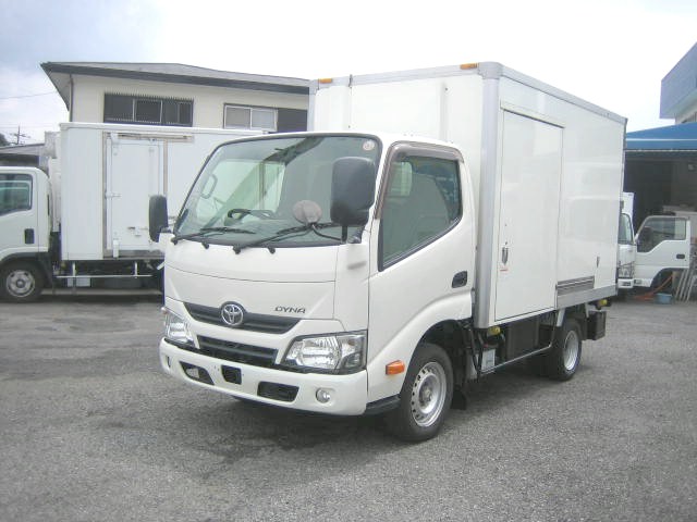 トヨタ ダイナ 冷凍車（中温）